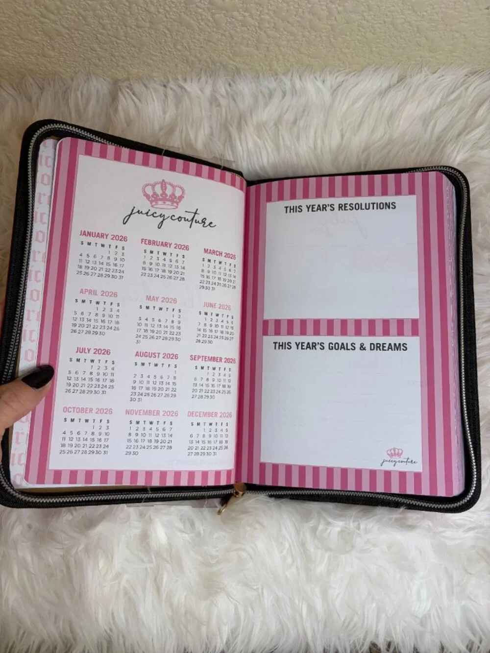 Juicy Couture 2026-2027 18 Month Weekly Planner Pink Zip Around NWT